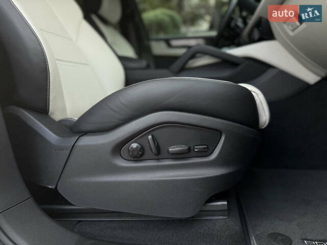 Сірий Порше Cayenne, об'ємом двигуна 3.98 л та пробігом 24 тис. км за 119900 $, фото 77 на Automoto.ua