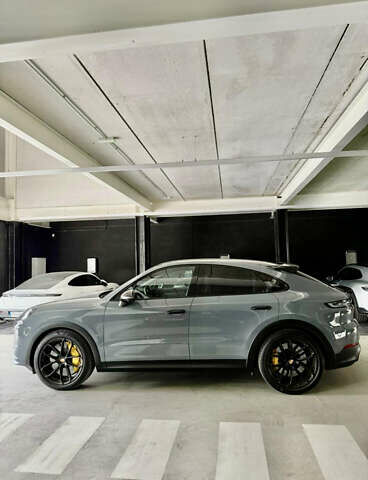 Серый Порше Каен, объемом двигателя 4 л и пробегом 25 тыс. км за 279999 $, фото 5 на Automoto.ua