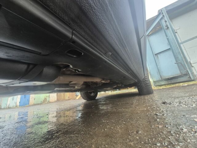 Синий Порше Каен, объемом двигателя 4.5 л и пробегом 298 тыс. км за 6491 $, фото 9 на Automoto.ua