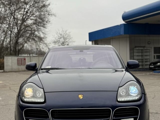 Синій Порше Cayenne, об'ємом двигуна 4.8 л та пробігом 220 тис. км за 4100 $, фото 1 на Automoto.ua