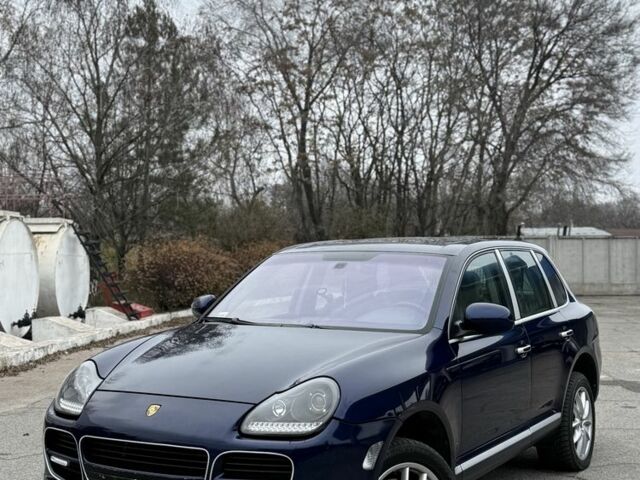 Синій Порше Cayenne, об'ємом двигуна 4.8 л та пробігом 220 тис. км за 4100 $, фото 2 на Automoto.ua