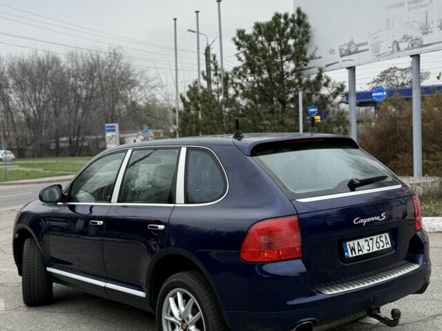 Синій Порше Cayenne, об'ємом двигуна 4.8 л та пробігом 220 тис. км за 4100 $, фото 6 на Automoto.ua