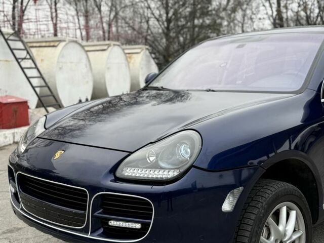 Синій Порше Cayenne, об'ємом двигуна 4.8 л та пробігом 220 тис. км за 4100 $, фото 3 на Automoto.ua