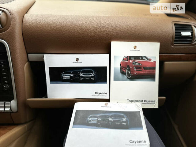 Синій Порше Cayenne, об'ємом двигуна 4.5 л та пробігом 128 тис. км за 9500 $, фото 16 на Automoto.ua