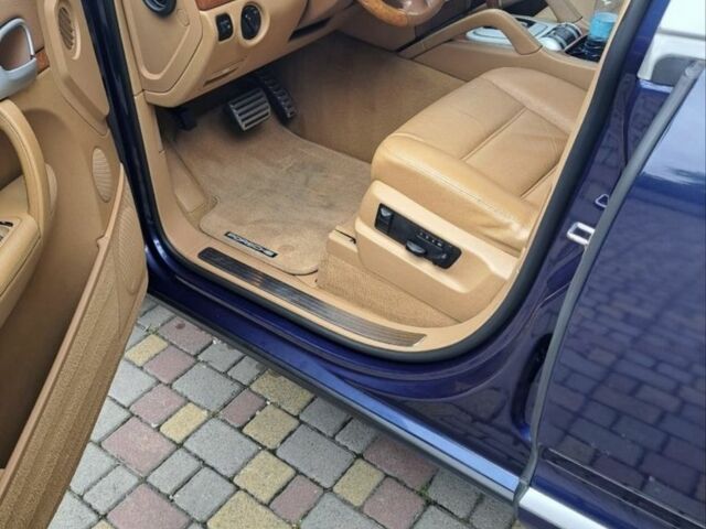 Синий Порше Каен, объемом двигателя 4.8 л и пробегом 172 тыс. км за 6999 $, фото 4 на Automoto.ua