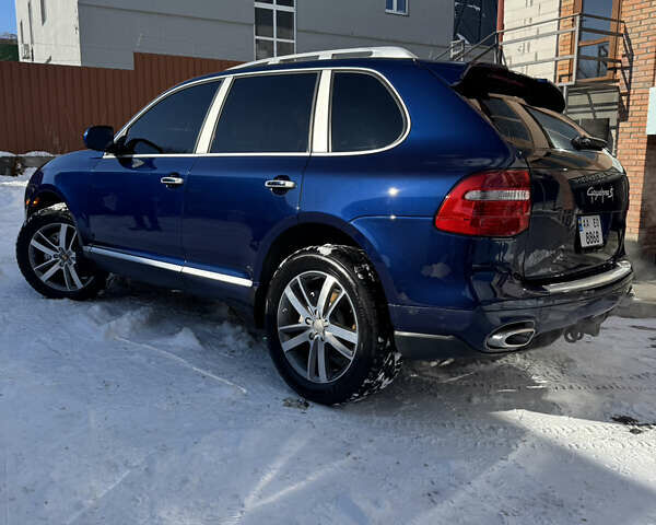 Синій Порше Cayenne, об'ємом двигуна 4.8 л та пробігом 224 тис. км за 11000 $, фото 6 на Automoto.ua