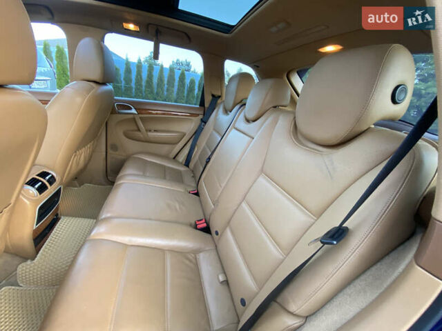 Синій Порше Cayenne, об'ємом двигуна 4.81 л та пробігом 230 тис. км за 8800 $, фото 25 на Automoto.ua