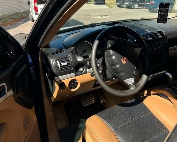 Синій Порше Cayenne, об'ємом двигуна 4.5 л та пробігом 207 тис. км за 5954 $, фото 4 на Automoto.ua
