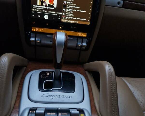 Синій Порше Cayenne, об'ємом двигуна 3.6 л та пробігом 278 тис. км за 9500 $, фото 15 на Automoto.ua