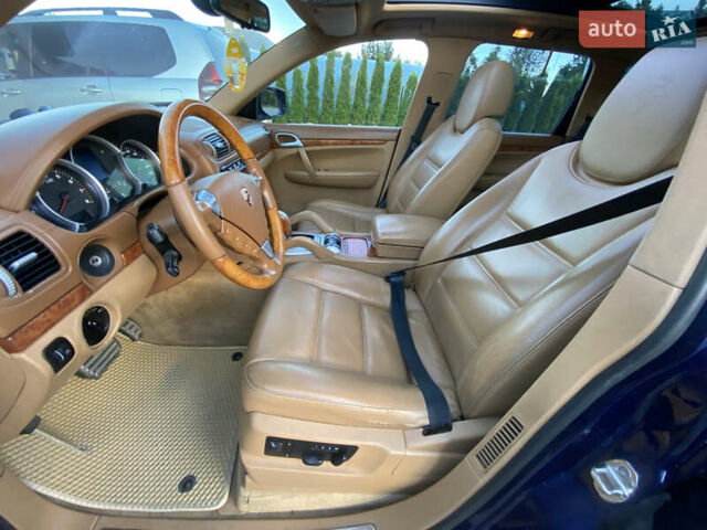 Синій Порше Cayenne, об'ємом двигуна 4.81 л та пробігом 230 тис. км за 8800 $, фото 17 на Automoto.ua