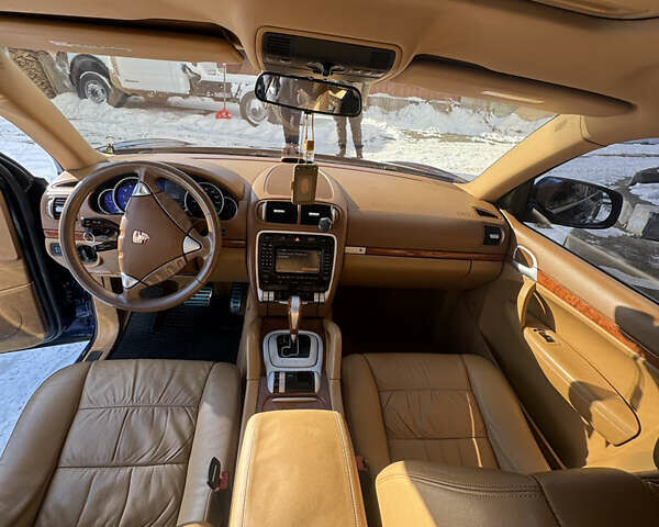 Синій Порше Cayenne, об'ємом двигуна 4.8 л та пробігом 224 тис. км за 11000 $, фото 15 на Automoto.ua