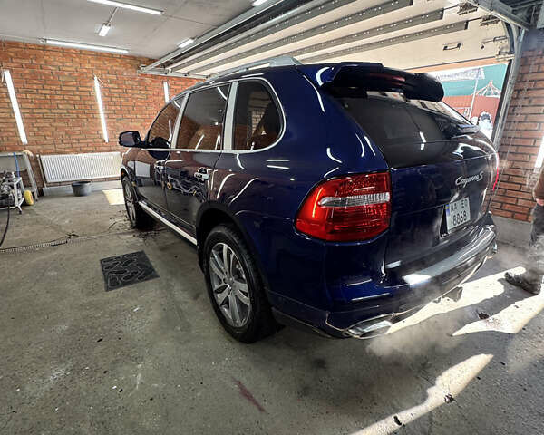 Синій Порше Cayenne, об'ємом двигуна 4.8 л та пробігом 224 тис. км за 11000 $, фото 8 на Automoto.ua