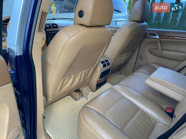 Синій Порше Cayenne, об'ємом двигуна 4.81 л та пробігом 230 тис. км за 8800 $, фото 29 на Automoto.ua