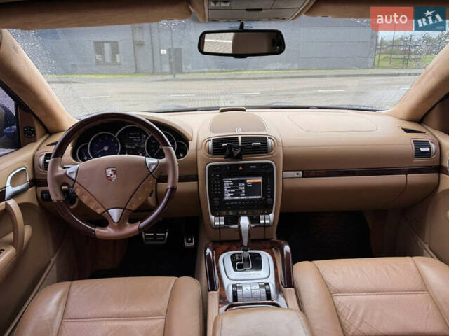 Синій Порше Cayenne, об'ємом двигуна 4.81 л та пробігом 148 тис. км за 9999 $, фото 15 на Automoto.ua
