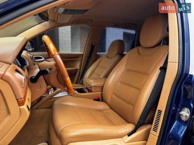 Синий Порше Каен, объемом двигателя 4.81 л и пробегом 274 тыс. км за 7500 $, фото 28 на Automoto.ua