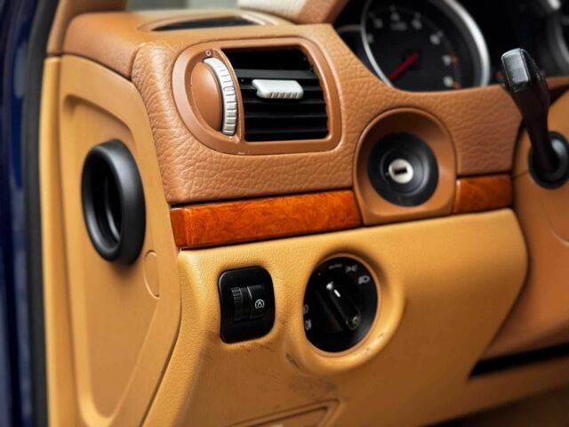 Синий Порше Каен, объемом двигателя 4.8 л и пробегом 274 тыс. км за 7500 $, фото 19 на Automoto.ua