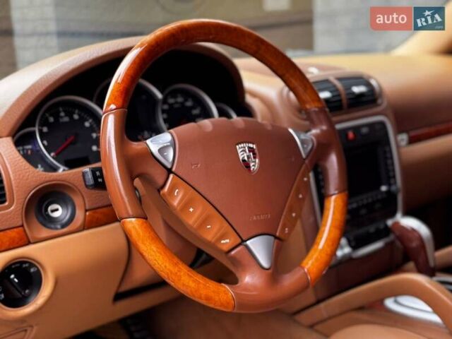 Синий Порше Каен, объемом двигателя 4.81 л и пробегом 274 тыс. км за 7500 $, фото 23 на Automoto.ua