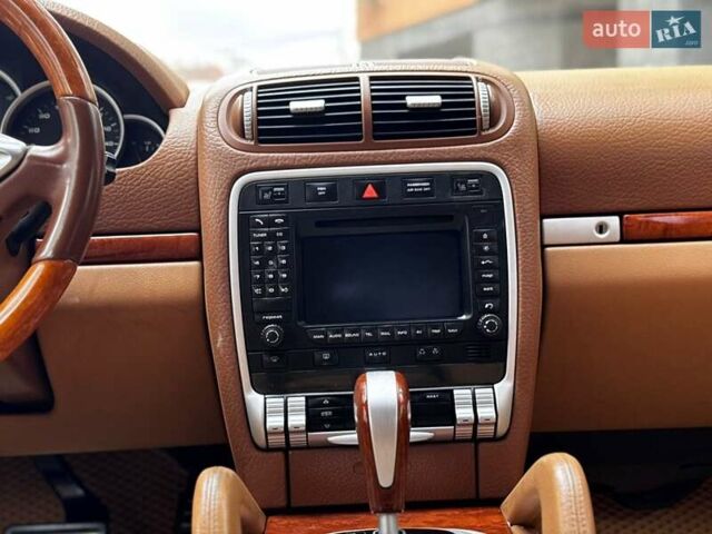 Синий Порше Каен, объемом двигателя 4.81 л и пробегом 274 тыс. км за 7500 $, фото 40 на Automoto.ua