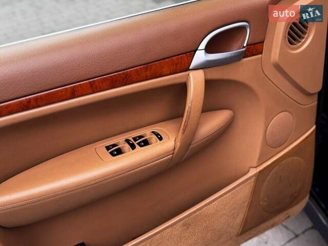 Синий Порше Каен, объемом двигателя 4.81 л и пробегом 274 тыс. км за 7500 $, фото 22 на Automoto.ua