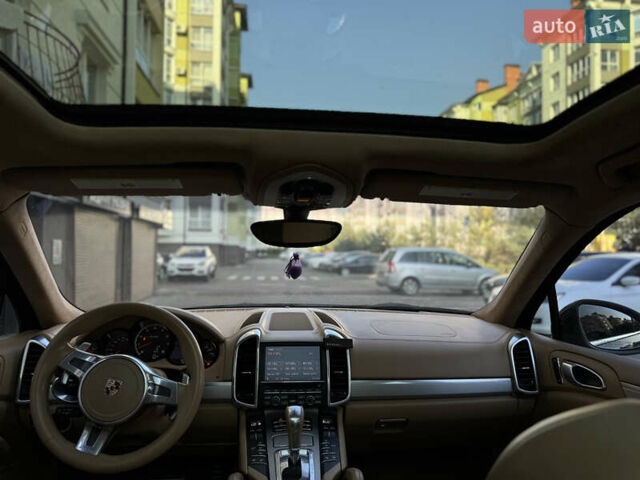 Синій Порше Cayenne, об'ємом двигуна 4.8 л та пробігом 134 тис. км за 17800 $, фото 6 на Automoto.ua