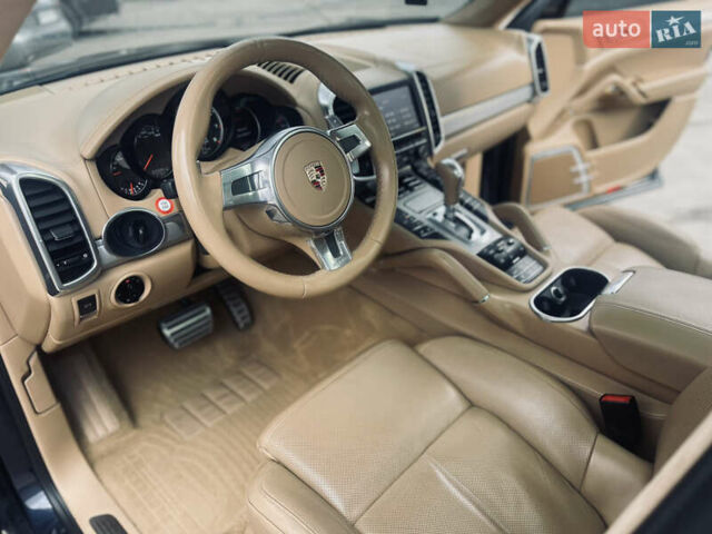Порше Cayenne 2010 у Рівному на Automoto.ua Синій Порше Cayenne, об'ємом двигуна 4.8 л та пробігом 136 тис. км за 19999 $, фото 5 на Automoto.ua