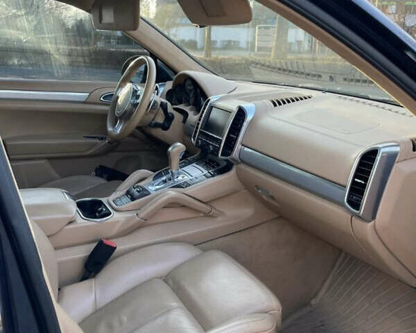 Синій Порше Cayenne, об'ємом двигуна 4.81 л та пробігом 123 тис. км за 13500 $, фото 6 на Automoto.ua