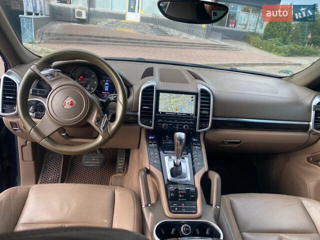 Синий Порше Каен, объемом двигателя 2.97 л и пробегом 300 тыс. км за 19962 $, фото 5 на Automoto.ua