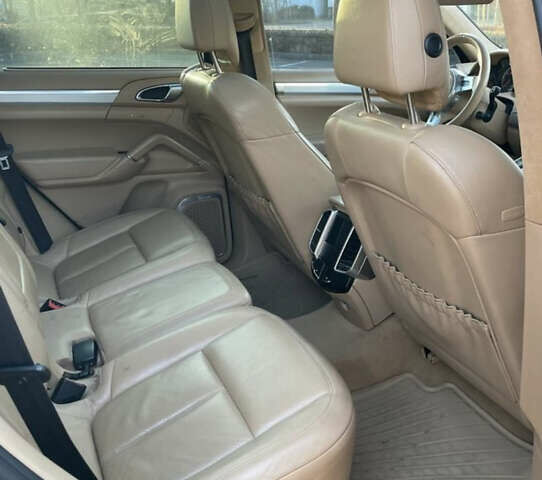 Синій Порше Cayenne, об'ємом двигуна 4.81 л та пробігом 123 тис. км за 13500 $, фото 7 на Automoto.ua