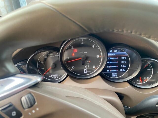 Синий Порше Каен, объемом двигателя 3 л и пробегом 300 тыс. км за 19945 $, фото 4 на Automoto.ua