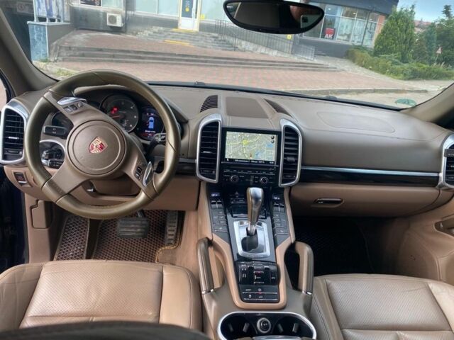 Синий Порше Каен, объемом двигателя 3 л и пробегом 300 тыс. км за 19945 $, фото 2 на Automoto.ua