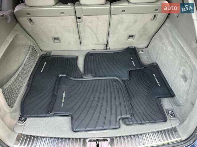 Синий Порше Каен, объемом двигателя 2.97 л и пробегом 167 тыс. км за 21999 $, фото 59 на Automoto.ua