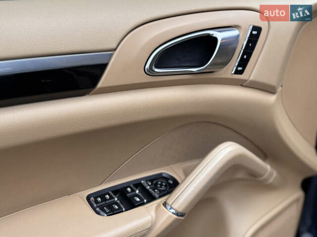 Синий Порше Каен, объемом двигателя 3.6 л и пробегом 250 тыс. км за 18800 $, фото 28 на Automoto.ua