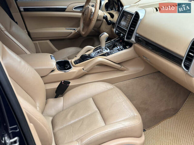 Синий Порше Каен, объемом двигателя 3.6 л и пробегом 240 тыс. км за 14950 $, фото 18 на Automoto.ua