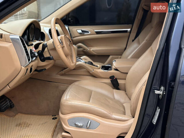 Синий Порше Каен, объемом двигателя 3.6 л и пробегом 250 тыс. км за 18800 $, фото 21 на Automoto.ua