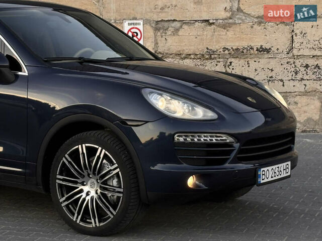 Порше Cayenne 2011 у Тернополі на Automoto.ua Синій Порше Cayenne, об'ємом двигуна 3.6 л та пробігом 249 тис. км за 15500 $, фото 8 на Automoto.ua