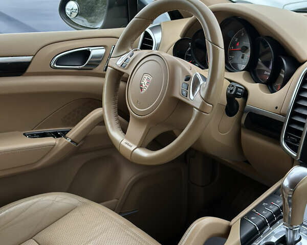 Синий Порше Каен, объемом двигателя 3 л и пробегом 215 тыс. км за 19900 $, фото 38 на Automoto.ua