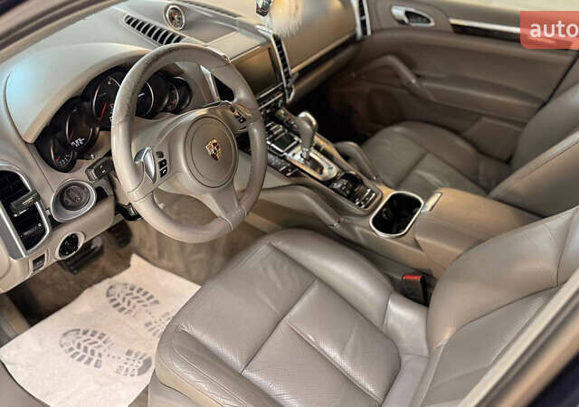 Синій Порше Cayenne, об'ємом двигуна 3 л та пробігом 290 тис. км за 18500 $, фото 12 на Automoto.ua