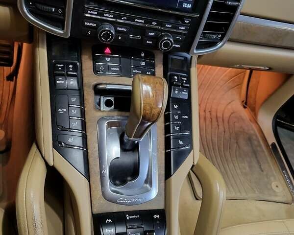 Синій Порше Cayenne, об'ємом двигуна 3 л та пробігом 207 тис. км за 25000 $, фото 7 на Automoto.ua