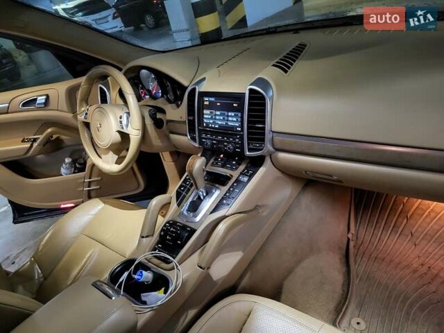 Синій Порше Cayenne, об'ємом двигуна 3 л та пробігом 207 тис. км за 25000 $, фото 10 на Automoto.ua