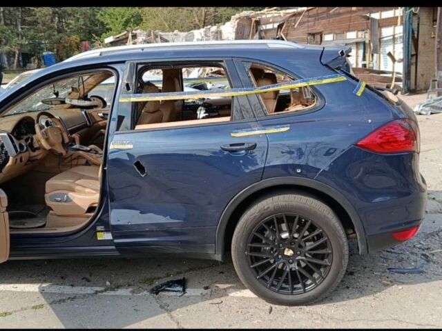Синій Порше Cayenne, об'ємом двигуна 3.6 л та пробігом 350 тис. км за 10000 $, фото 6 на Automoto.ua