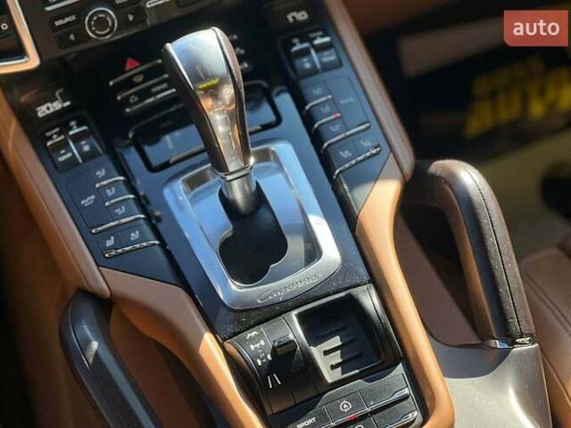 Синій Порше Cayenne, об'ємом двигуна 3.6 л та пробігом 151 тис. км за 19900 $, фото 18 на Automoto.ua