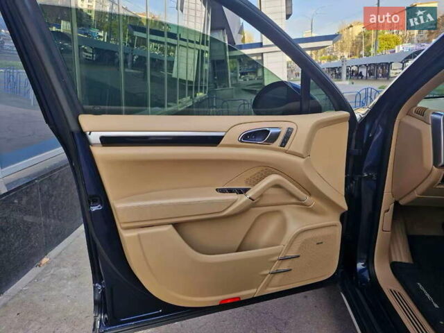 Синий Порше Каен, объемом двигателя 3.6 л и пробегом 139 тыс. км за 20900 $, фото 21 на Automoto.ua