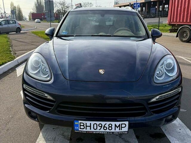 Синій Порше Cayenne, об'ємом двигуна 3 л та пробігом 212 тис. км за 26500 $, фото 2 на Automoto.ua