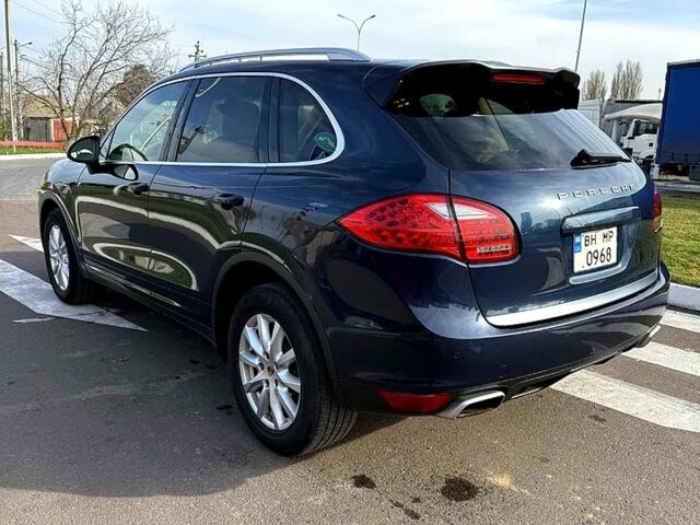 Синій Порше Cayenne, об'ємом двигуна 3 л та пробігом 212 тис. км за 26500 $, фото 4 на Automoto.ua
