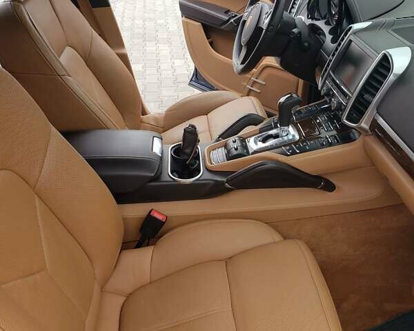 Синий Порше Каен, объемом двигателя 4.13 л и пробегом 187 тыс. км за 37500 $, фото 31 на Automoto.ua