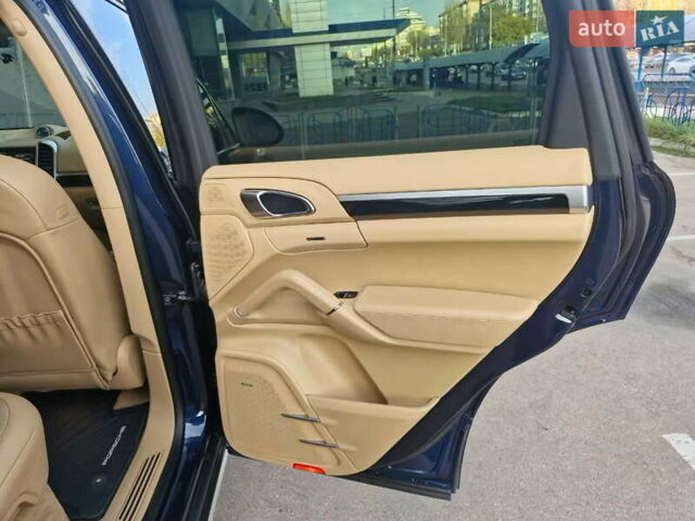 Синий Порше Каен, объемом двигателя 3.6 л и пробегом 139 тыс. км за 20900 $, фото 23 на Automoto.ua