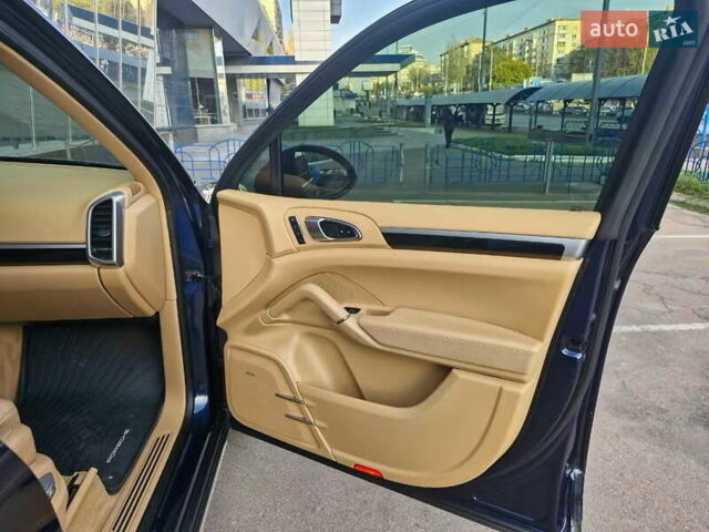 Синий Порше Каен, объемом двигателя 3.6 л и пробегом 139 тыс. км за 20900 $, фото 27 на Automoto.ua