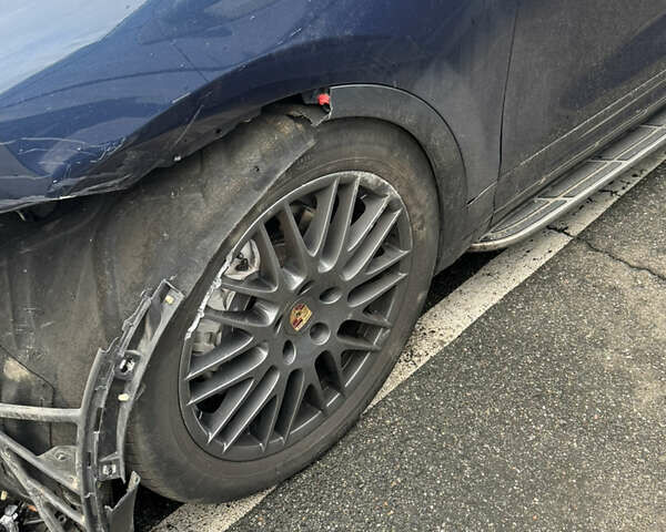 Синий Порше Каен, объемом двигателя 3.6 л и пробегом 180 тыс. км за 9900 $, фото 3 на Automoto.ua