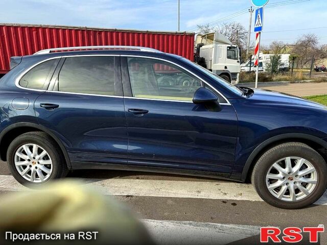 Синій Порше Cayenne, об'ємом двигуна 3 л та пробігом 212 тис. км за 26500 $, фото 6 на Automoto.ua
