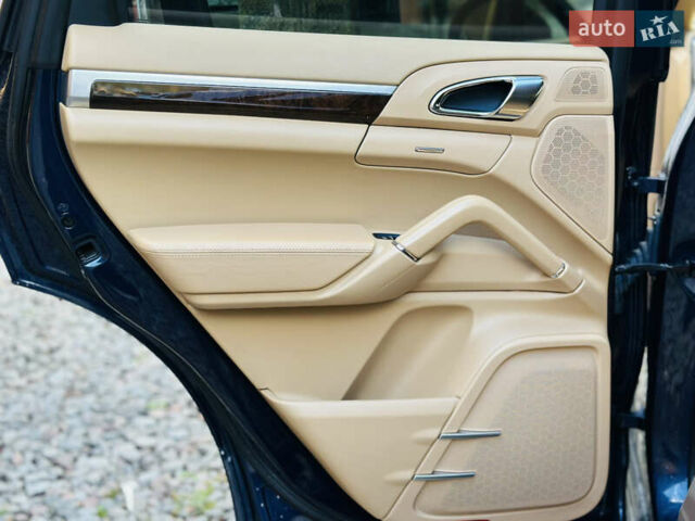 Синій Порше Cayenne, об'ємом двигуна 3 л та пробігом 215 тис. км за 23900 $, фото 28 на Automoto.ua